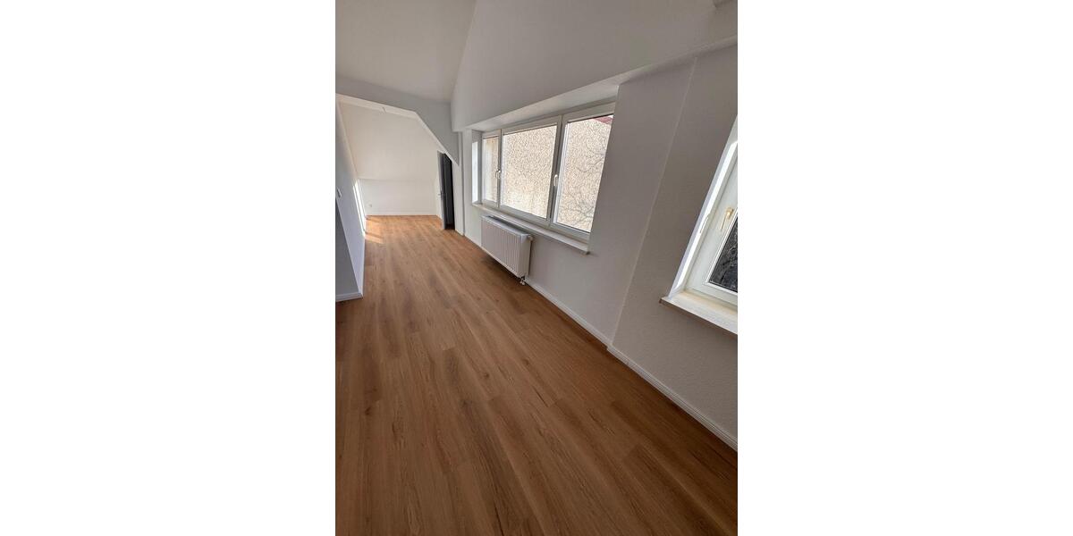 Dachgeschoßwohnung Berlin Spandau - 2 Zimmer, 87 m&sup2;, 1.400&euro; | Angebot:24354272