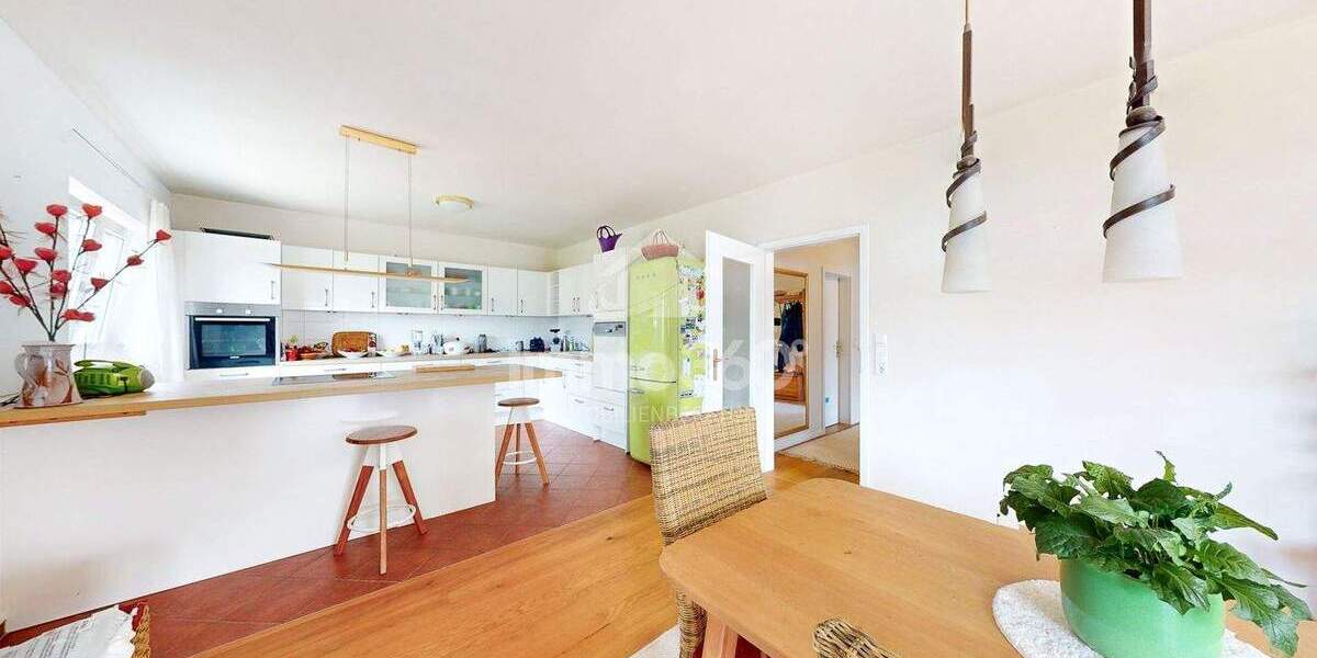 Mehrfamilienhaus, Wohnhaus Potsdam Groß Glienicke - 7 Zimmer, 228 m&sup2;, 790.000&euro; | Angebot:24885067