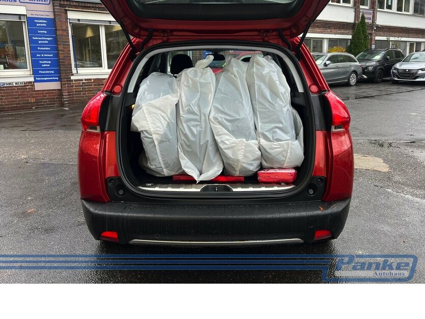 Peugeot 2008 Allure*Navi*PDC*SHZ*Ambiete*1-Hand*Tel. 98.291 km 8.480 € Berlin 13187