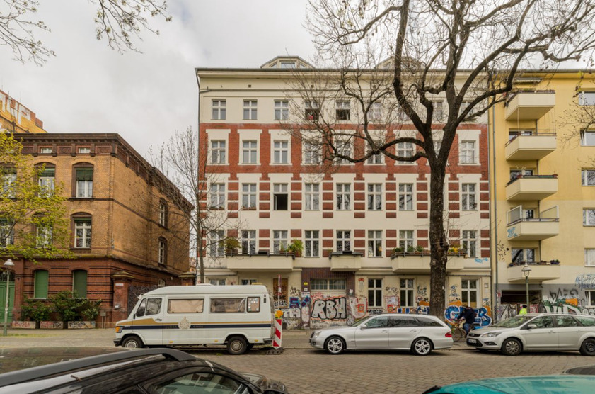 2 Zimmer Altbau - Wrangelkiez Görli - bezugsfrei & provisionsfrei