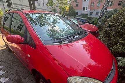 Ford Galaxy 262.000 km 2.500 € Berlin 12353