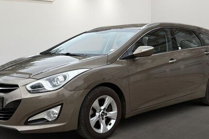Hyundai i40 245.039 km 4.699 € Berlin 12681