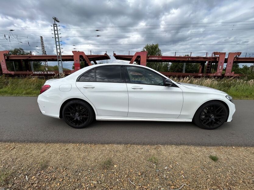 Mercedes-Benz C 250 181.700 km 18.700 € Berlin 13597
