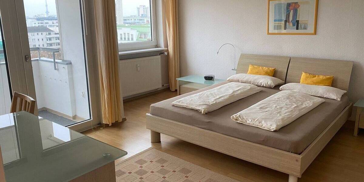 Nähe Adenauerplatz-U7 Top City-Wohnung mit Lift und 2 Balkone (möbliert) 2 zimmer