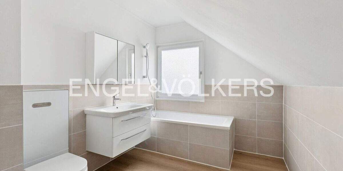 Einfamilienhaus Berlin Rudow - 6 Zimmer, 135 m&sup2;, 650.000&euro; | Angebot:25781622