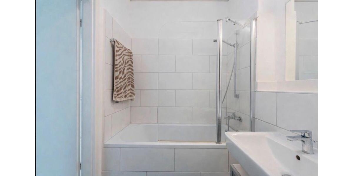 Etagenwohnung Berlin Mitte - 3 Zimmer, 96 m&sup2;, 2.200&euro; | Angebot:26652818