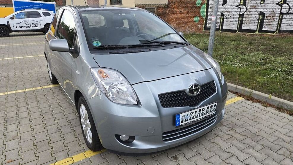 Yaris