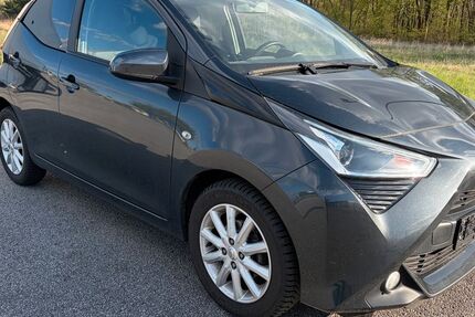 Toyota Aygo (X) 50.000 km 8.500 &euro; Wildau 15745