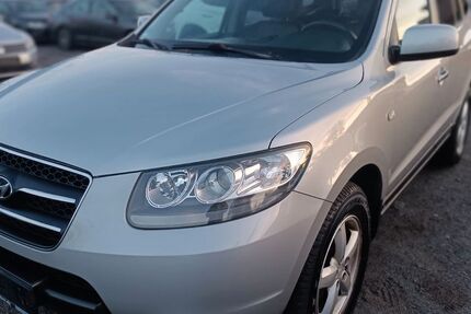 Hyundai SANTA FE 197.000 km 4.900 &euro; Berlin 13597