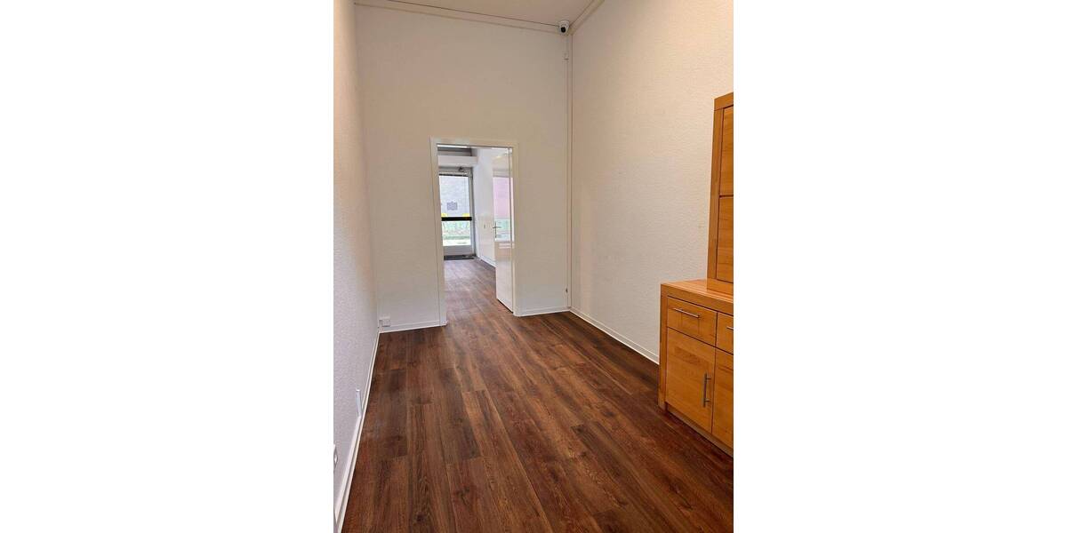 Gewerbeobjekt Berlin Gropiusstadt - 2 Zimmer, 63 m&sup2;, 945&euro; | Angebot:26018098