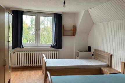 Zimmer WG : (3 minuten bis U5 Biesdorf Sud)❤️ zimmer