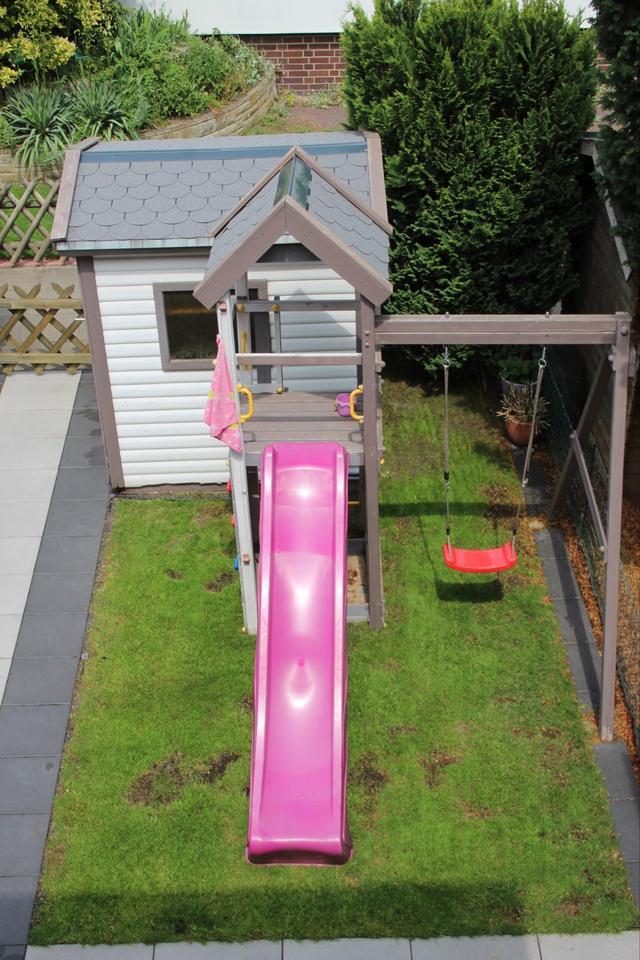 Modernes Reihenhaus in Staaken mit Garten zu vermieten 135m2