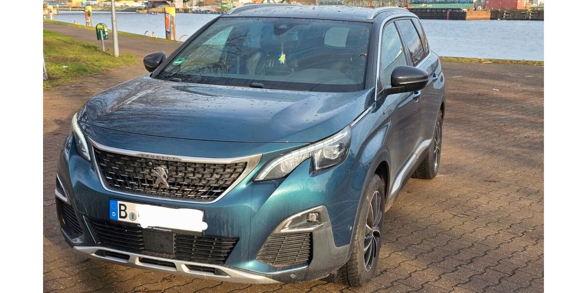 Peugeot 5008 132.026 km 13.999 &euro; Berlin 13595