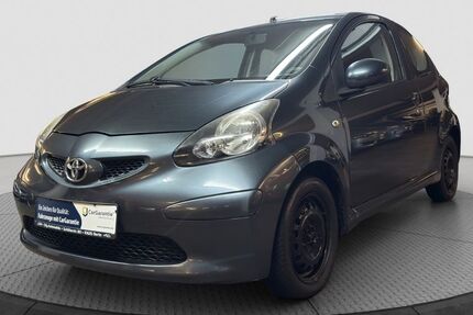 Toyota Aygo (X) 142.000 km 2.480 € Berlin 10625
