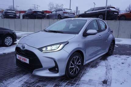 Toyota Yaris 25.690 km 21.950 &euro; Berlin 12683