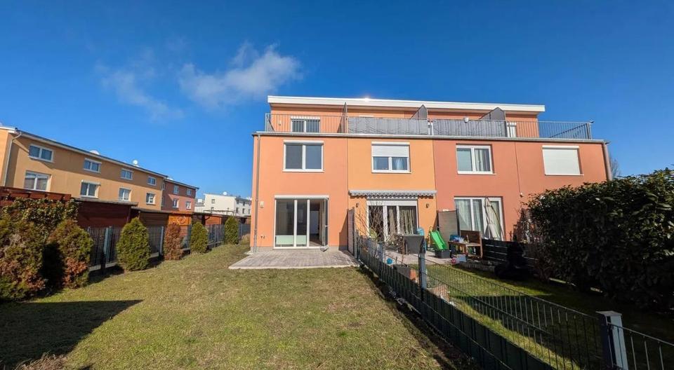 Reihenhaus Berlin Spandau - 4.5 Zimmer, 120 m&sup2;, 680.000&euro; | Angebot:26950543