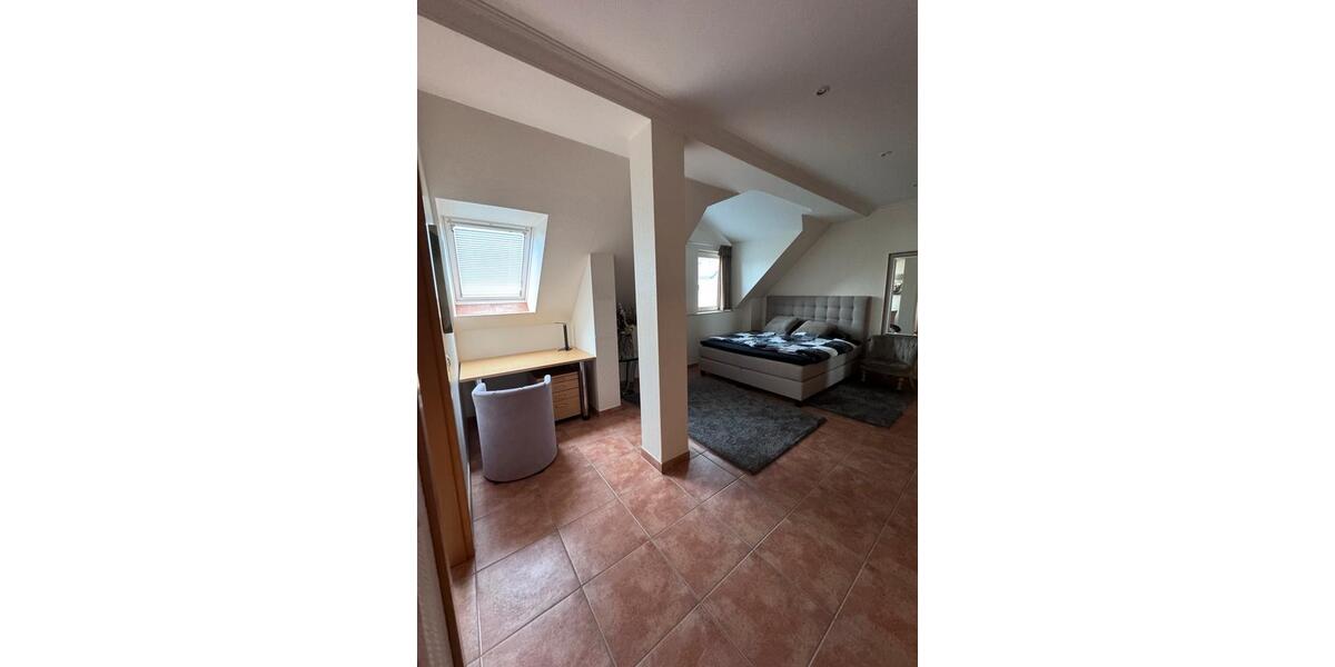 Reihenhaus Berlin Charlottenburg-Wilmersdorf - 3 Zimmer, 152 m&sup2;, 2.100&euro; | Angebot:25267240