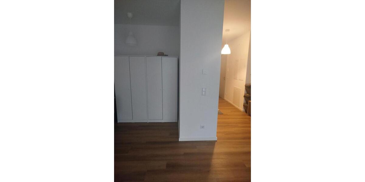 Etagenwohnung Berlin Hellersdorf - 1 Zimmer, 36 m&sup2;, 591&euro; | Angebot:27624085