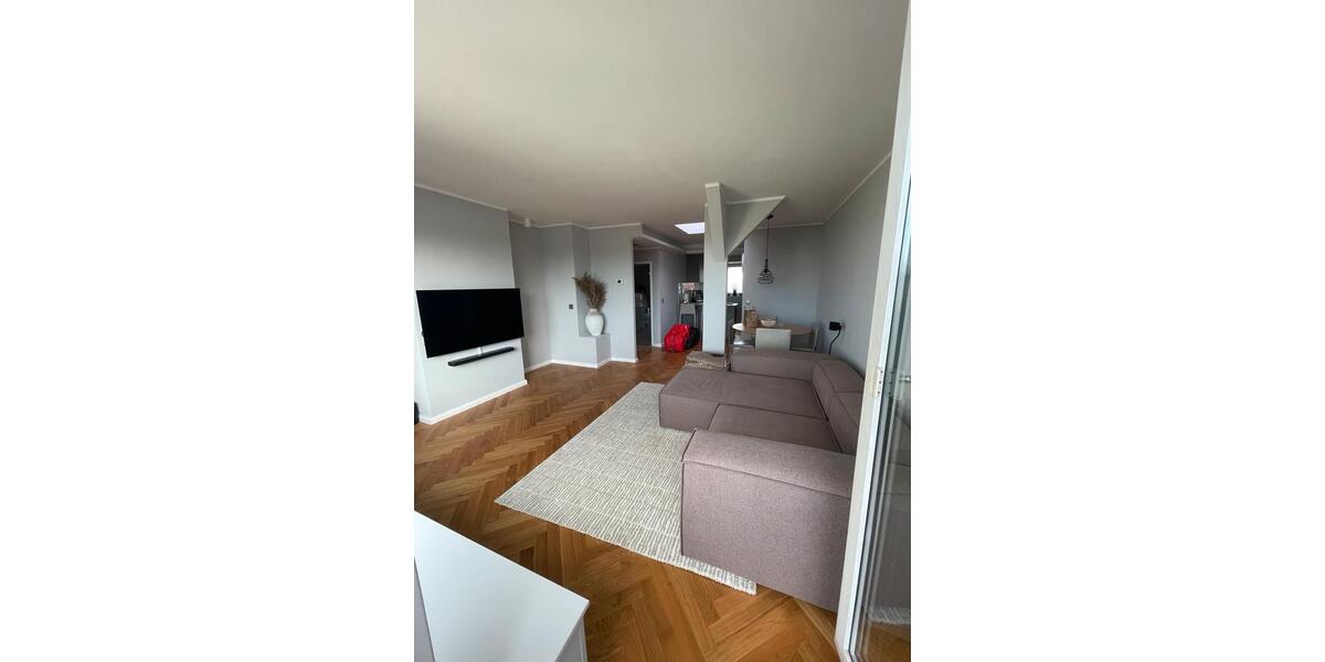 Dachgeschoßwohnung Berlin Charlottenburg-Wilmersdorf - 2 Zimmer, 74 m&sup2;, 2.200&euro; | Angebot:26104271