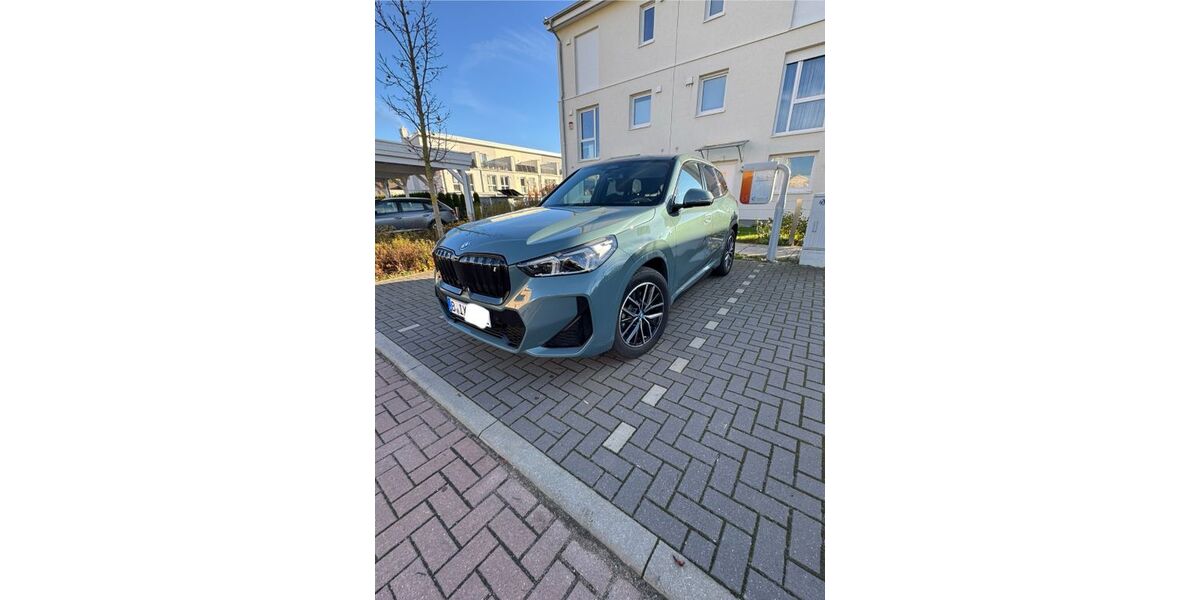 BMW iX1 10.000 km 40.990 &euro; Berlin 12307