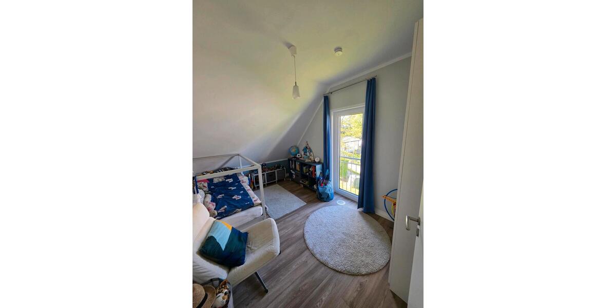 Einfamilienhaus Berlin Spandau - 5.5 Zimmer, 140 m&sup2;, 2.500&euro; | Angebot:24637420