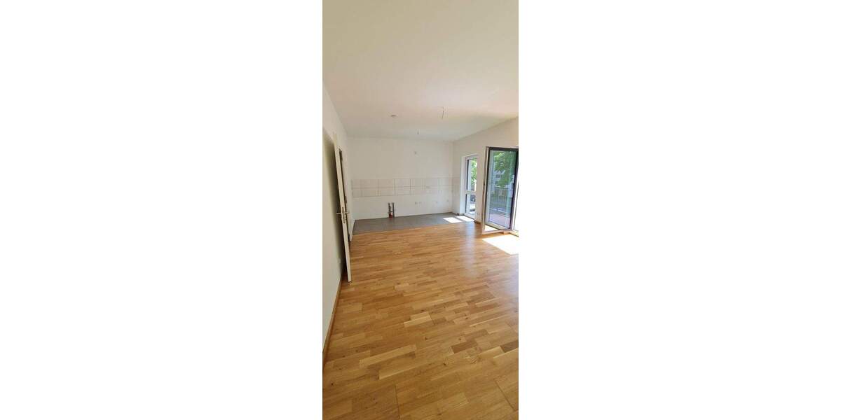 Etagenwohnung Berlin Lichtenberg - 2 Zimmer, 72 m&sup2;, 1.290&euro; | Angebot:25747706