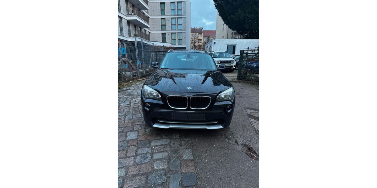 BMW X1 105.000 km 10.999 &euro; Berlin 13187