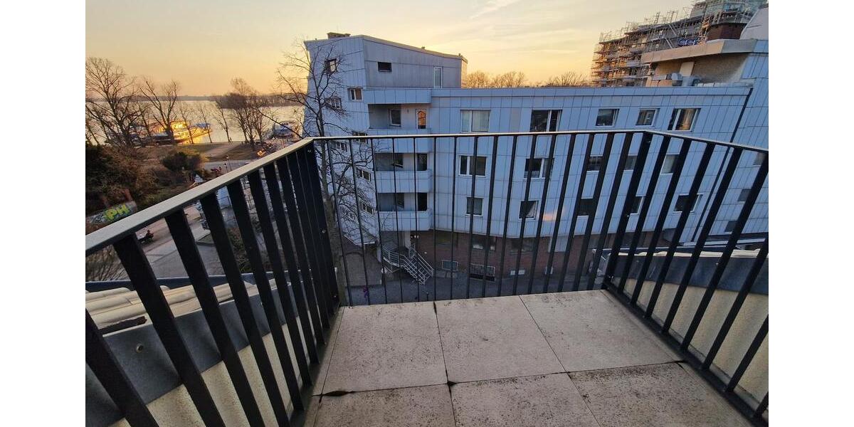 Dachgeschoßwohnung Berlin Reinickendorf - 2 Zimmer, 48 m&sup2;, 1.274&euro; | Angebot:25951089