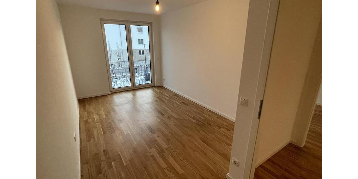 Doppelhaushälfte Schöneiche bei Berlin - 6 Zimmer, 140 m&sup2;, 2.500&euro; | Angebot:23971007