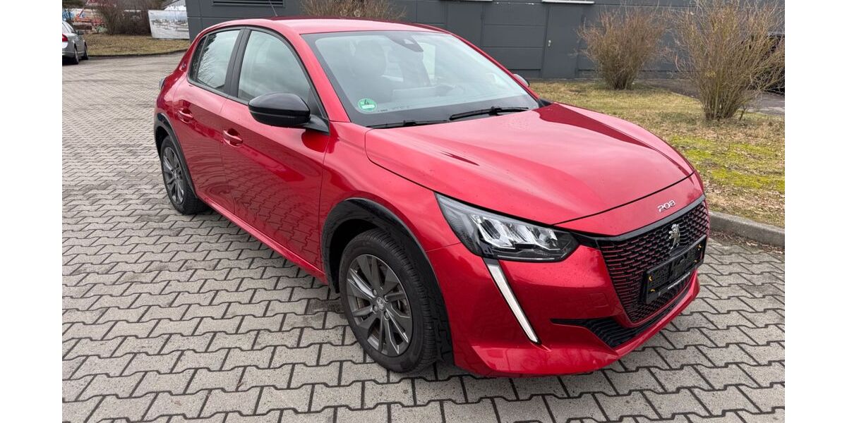 Peugeot 208 54.674 km 15.600 &euro; Mittenwalde 15749