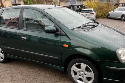 Nissan Almera Tino 130.000 km 2.900 € Hoppegarten 15366