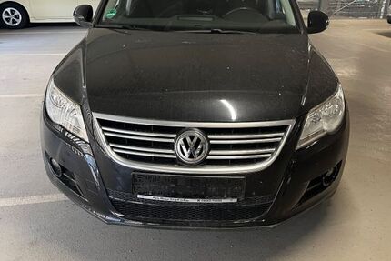 VW Tiguan 166.000 km 6.100 &euro; berlin 12057