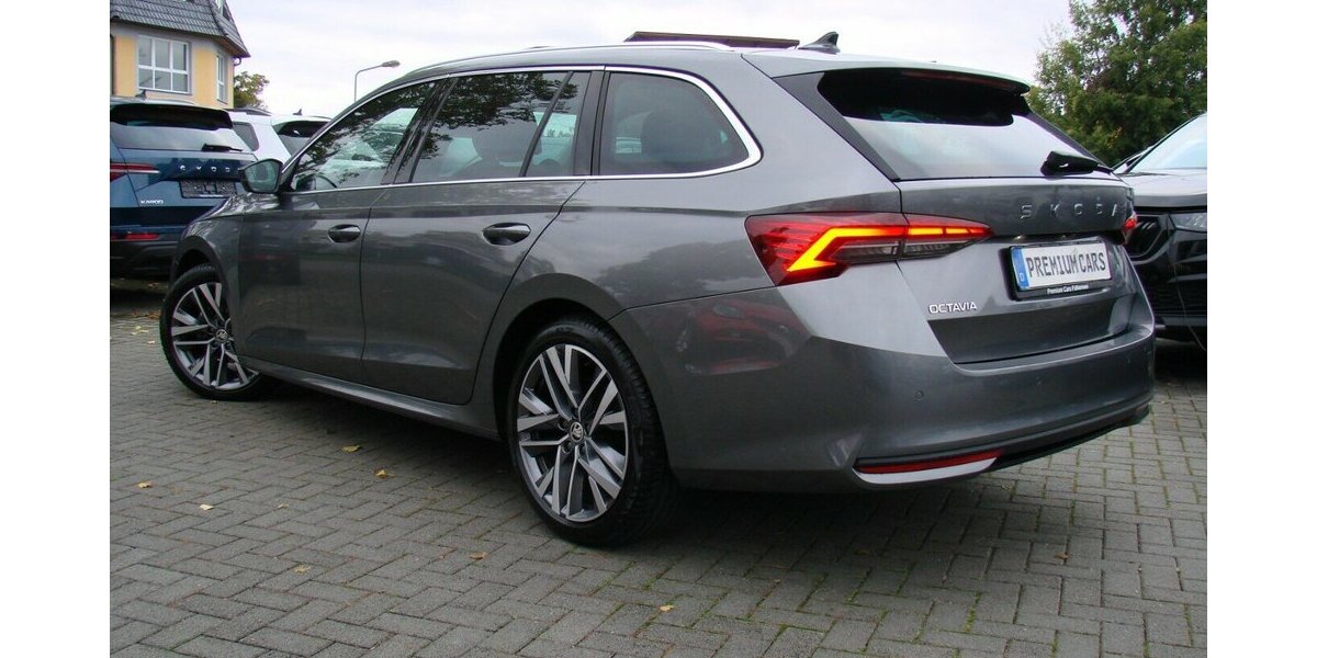 Skoda Octavia 2,0TDI Selection Leder Pano ACC Standheizu 15.681 km 33.980 &euro; Falkensee 14612