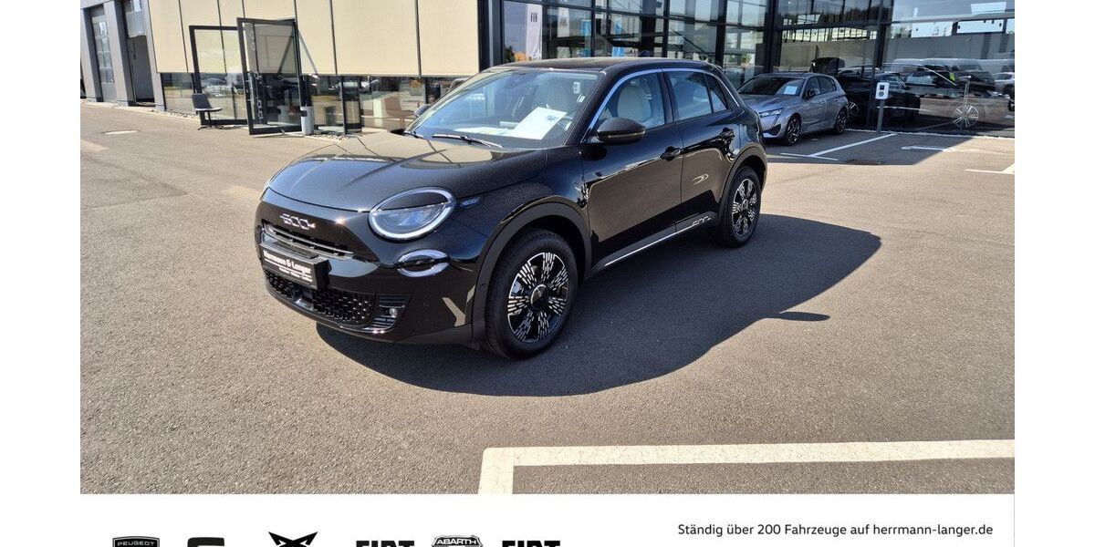 Fiat 600 7.490 km 23.499 &euro; Wildau 15745