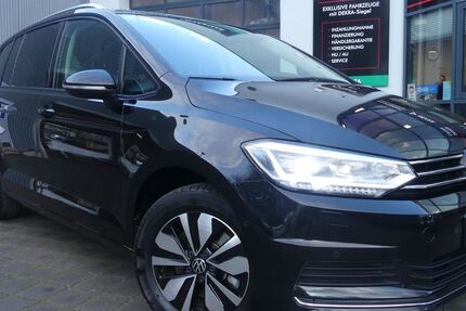 VW Touran 26.059 km 31.800 &euro; Berlin 13156