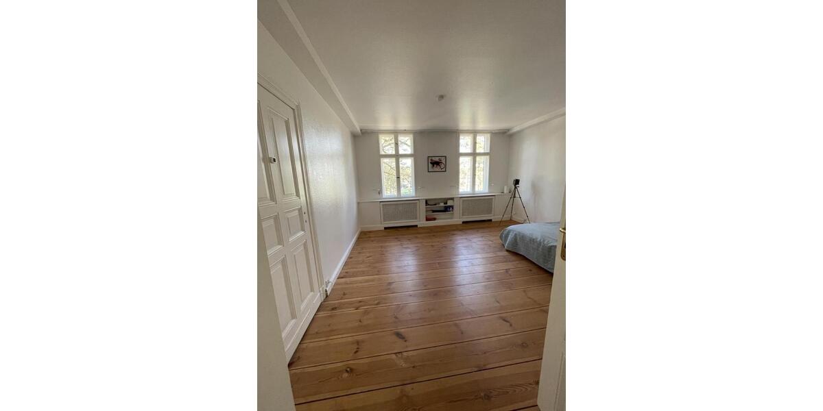 Dachgeschoßwohnung Berlin Steglitz-Zehlendorf - 3 Zimmer, 79 m&sup2;, 1.260&euro; | Angebot:25854994