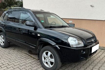 Hyundai TUCSON 240.000 km 1.999 &euro; Berlin 12045