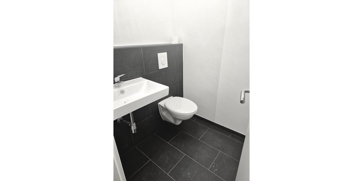 Einfamilienhaus Mittenwalde - 3 Zimmer, 332 m&sup2;, 2.324&euro; | Angebot:25858902