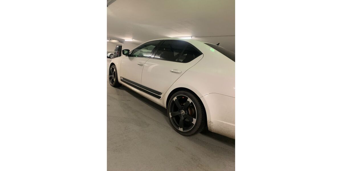 Skoda Octavia 120.000 km 15.800 &euro; Schönefeld 12529