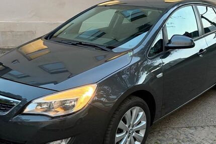 Opel Astra 197.000 km 4.800 &euro; Berlin 13359