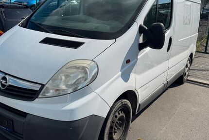 Opel Vivaro 253.000 km 3.900 € Berlin 13597
