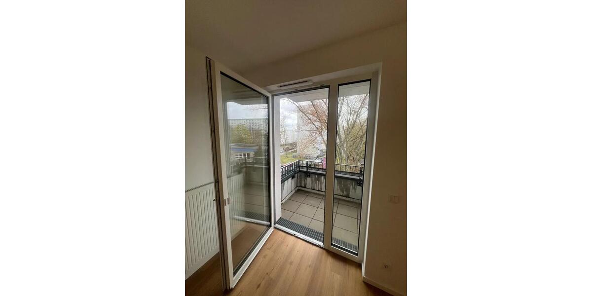 Etagenwohnung Berlin Lichtenberg - 1 Zimmer, 41 m&sup2;, 729&euro; | Angebot:26424424