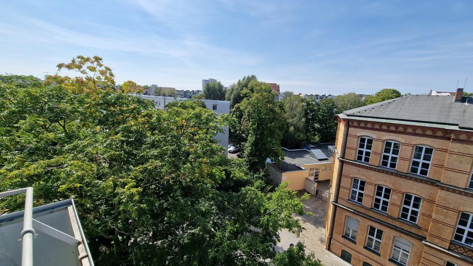 Dachgeschoßwohnung Berlin Charlottenburg-Wilmersdorf - 1 Zimmer, 49 m&sup2;, 750&euro; | Angebot:24754274