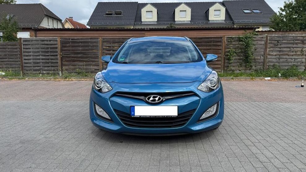 i30