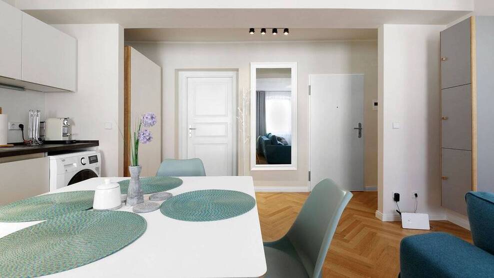 Helle 2-Zimmer-Wohnung mit Balkon