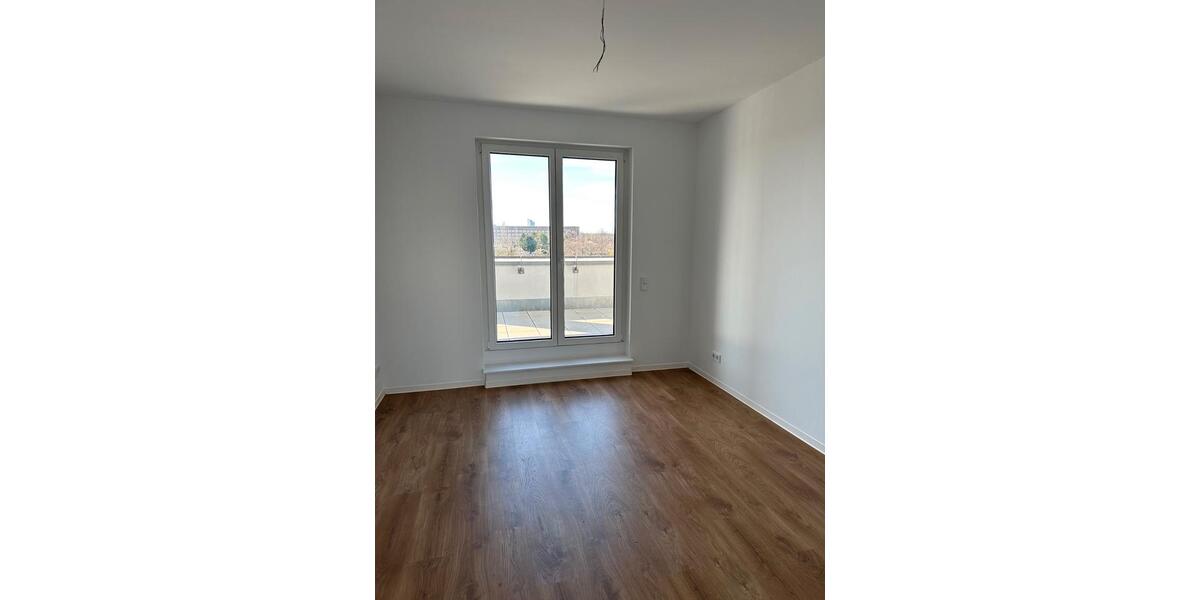 Dachgeschoßwohnung Berlin Lichtenberg - 2 Zimmer, 72 m&sup2;, 1.508&euro; | Angebot:26380440