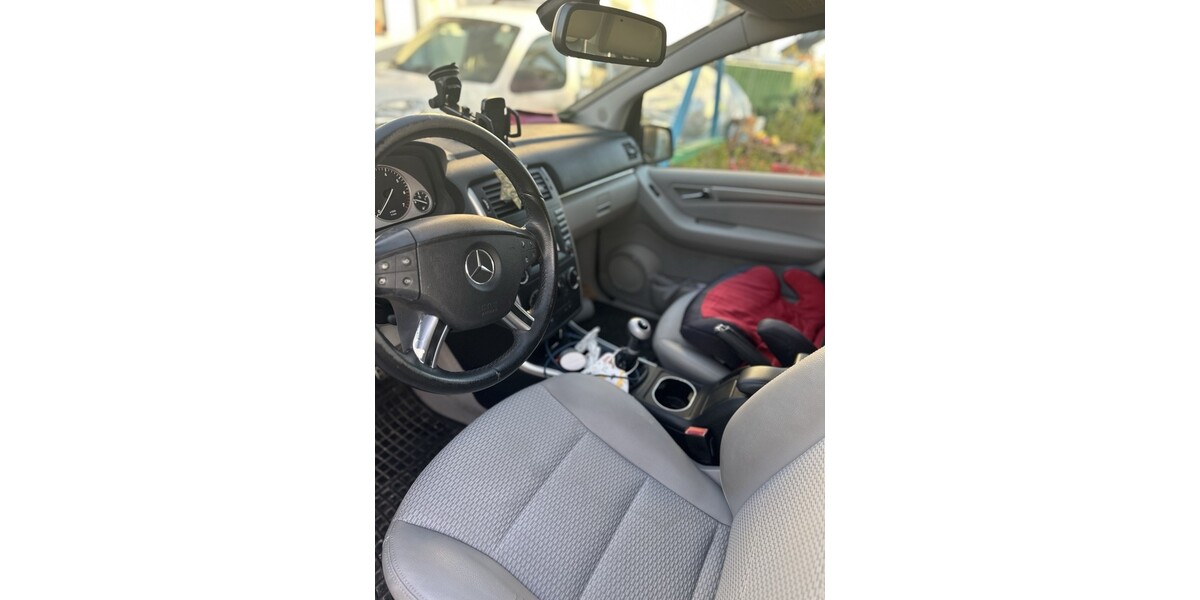 Mercedes-Benz B 150 123.000 km 8.800 &euro; Berlin 10178