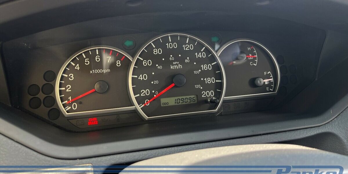 Kia Carens 2.0 16V EX Van*SchiebeD.*Klima*PDC*Bluet* 109.096 km 1.100 &euro; Berlin 13187