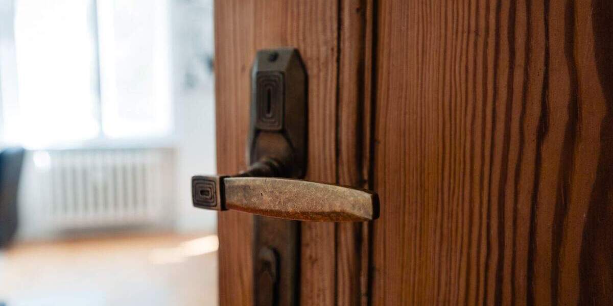 Stilvolle und großzügige Altbauwohnung mit Loft-Flair, Pariser Straße. 4 zimmer