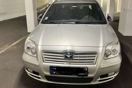 Toyota Avensis 220.000 km 3.200 &euro; Berlin 13629